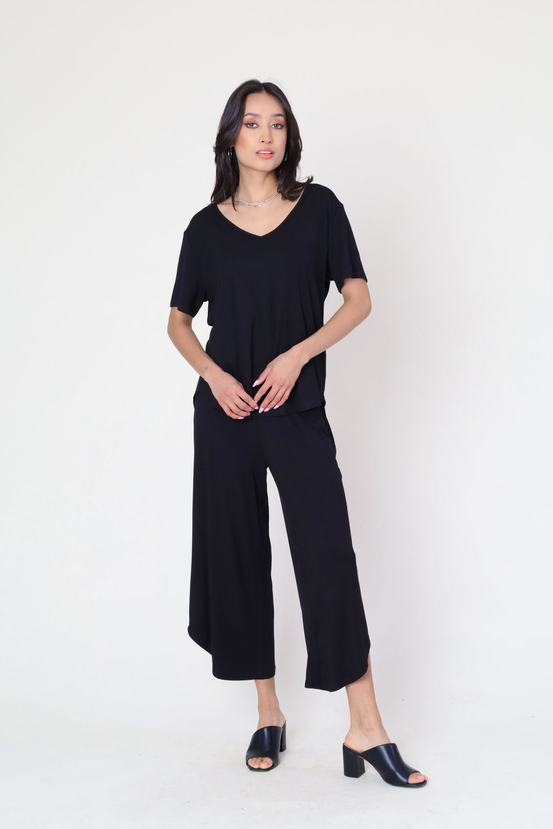 Breathable Bamboo Capri Pants