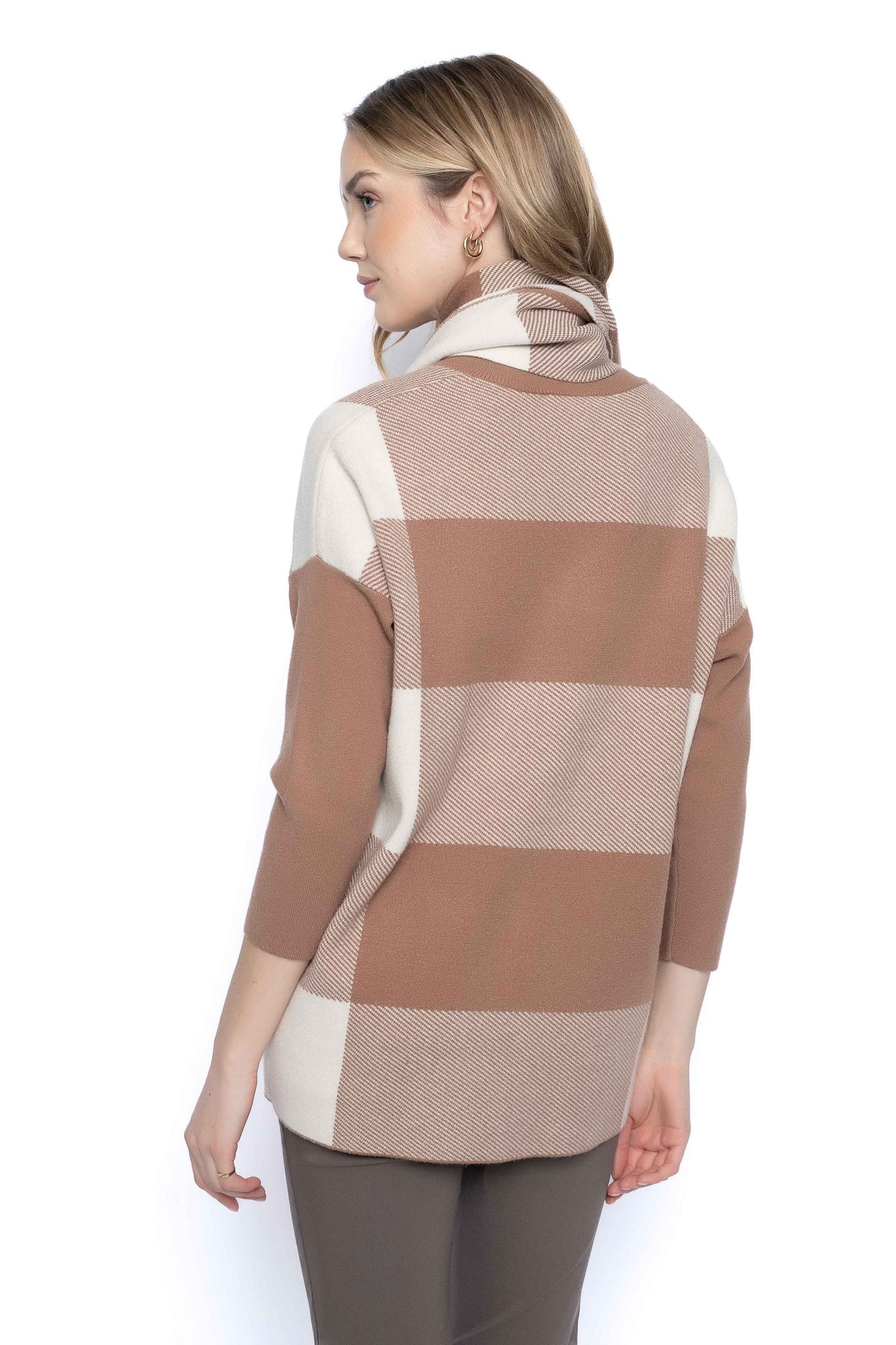 V-Neck Plaid Sweater with Scarf