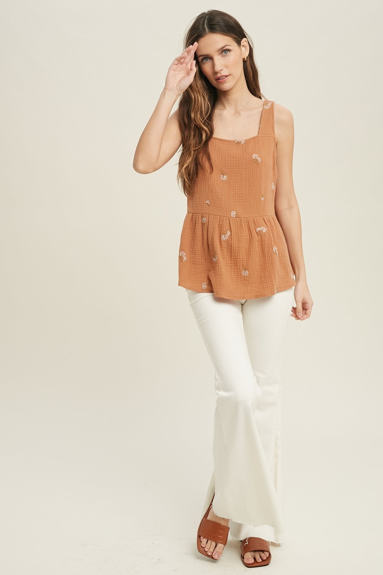 Cotton top for women: Embrodered cotton Sleeveless Blouse
