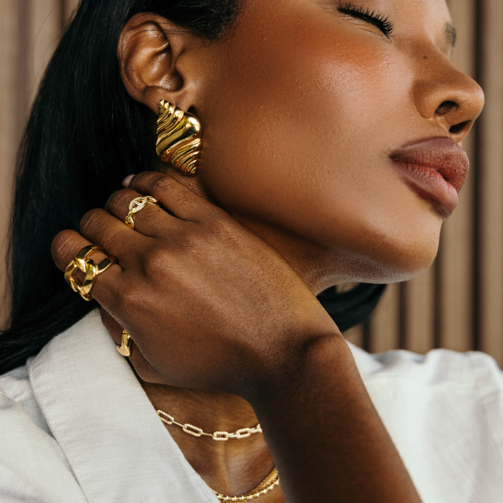 Luliana Shell Earring from KADOU Boutique