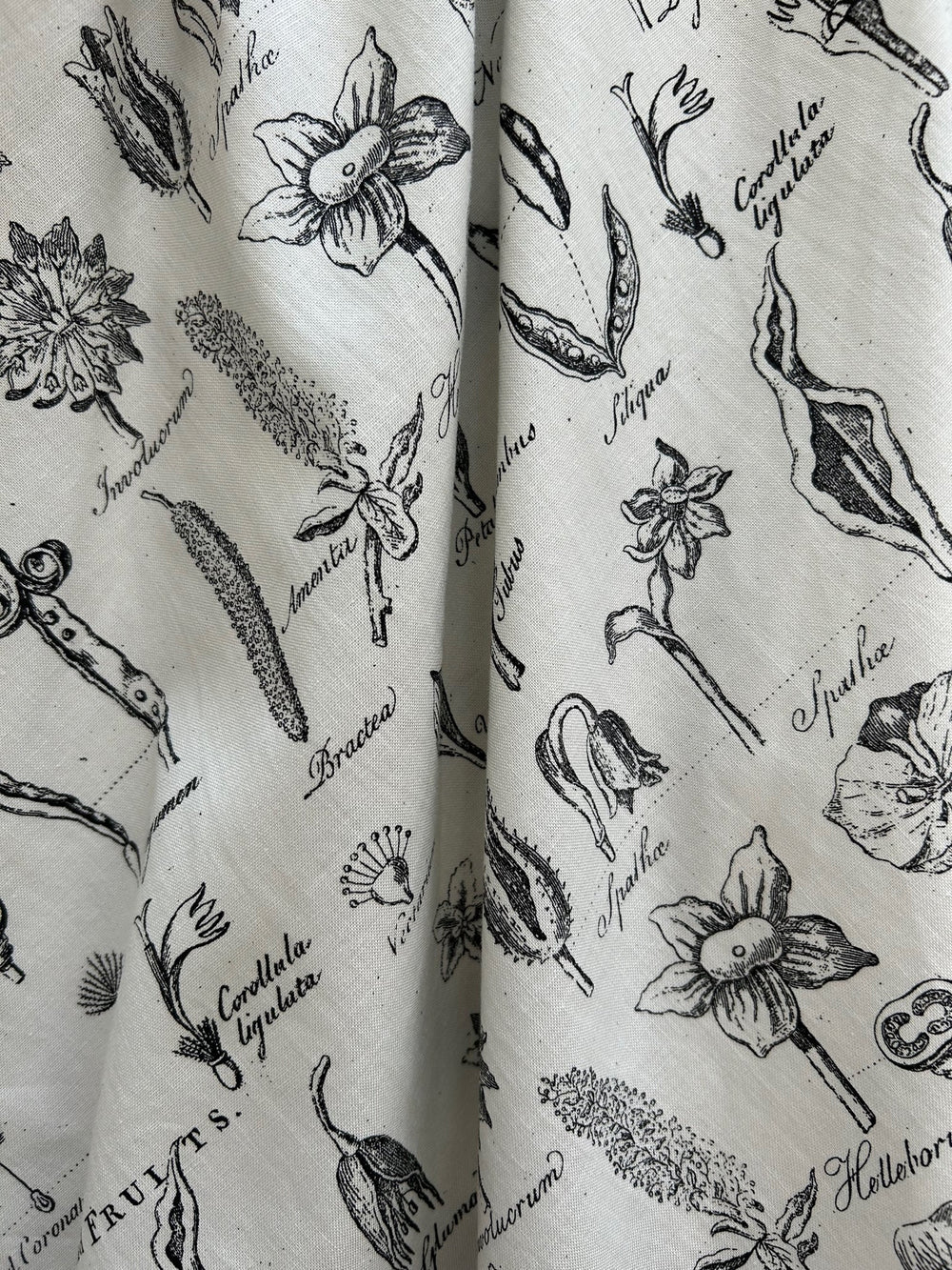 Flower Parts Vintage Dress from KADOU Boutique