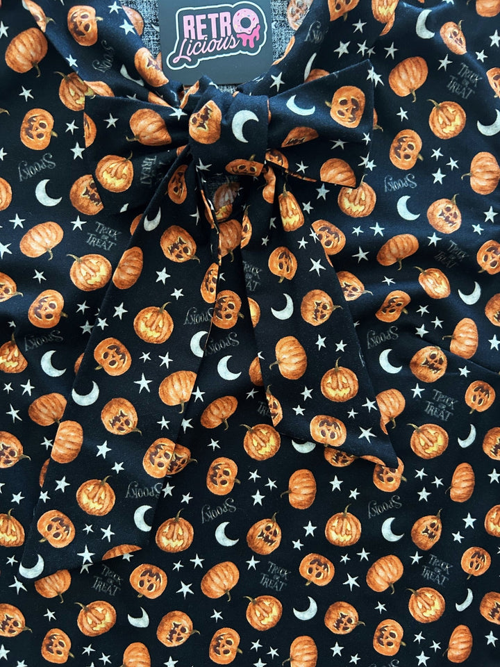 Jack-o’-lantern Bow Top