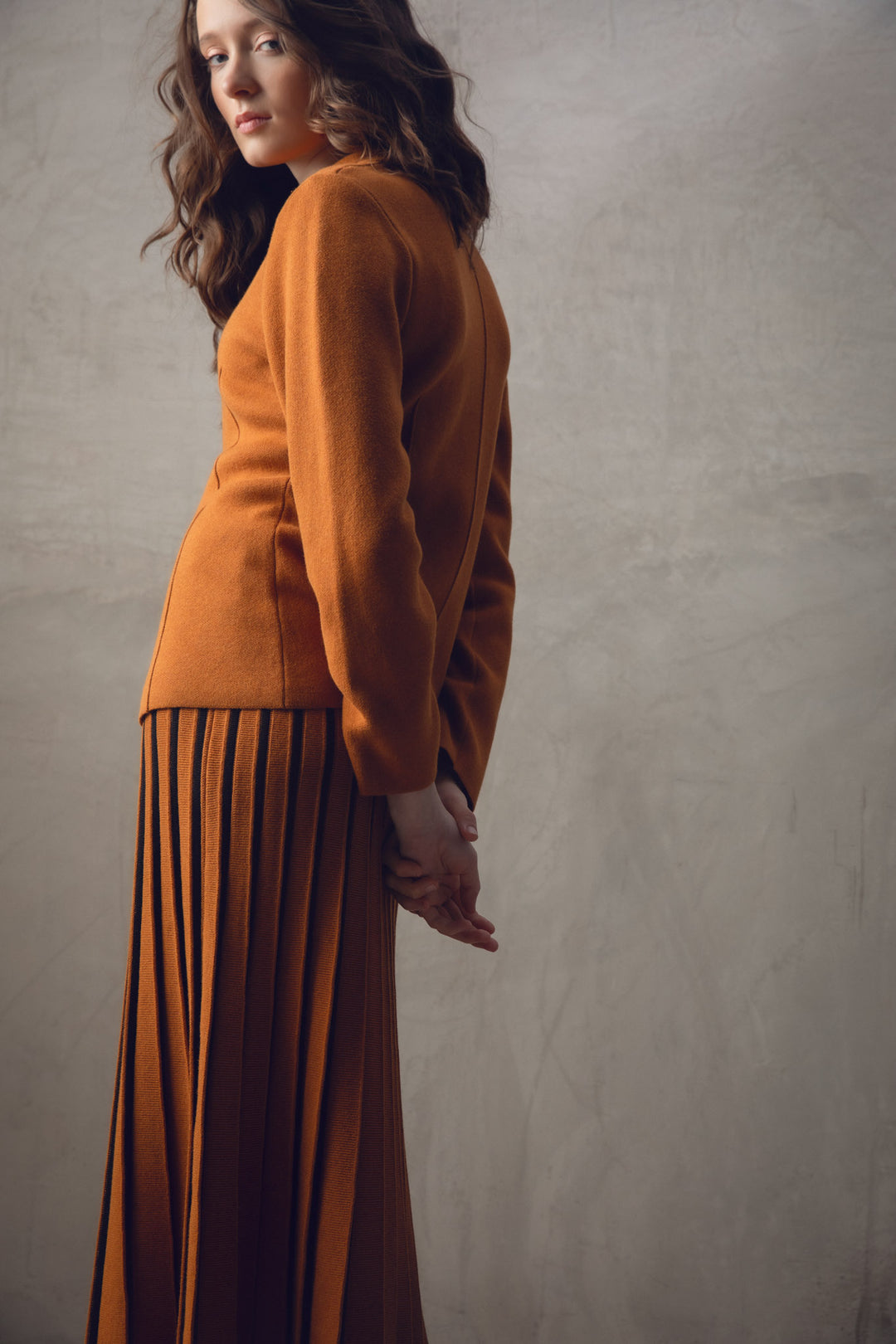 Knit Long Pleated Skirt Brown Pleated Knit Maxi Skirt – KADOU BOUTIQUE