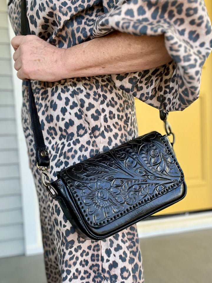 The Suzy | Handcrafted Leather Crossbody Bag from KADOU Boutique