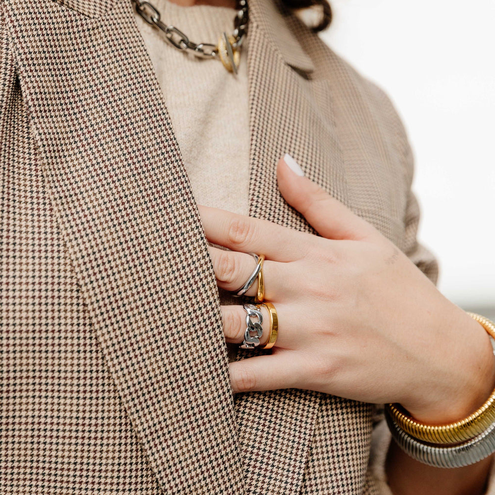 Abby Chain Ring from KADOU Boutique