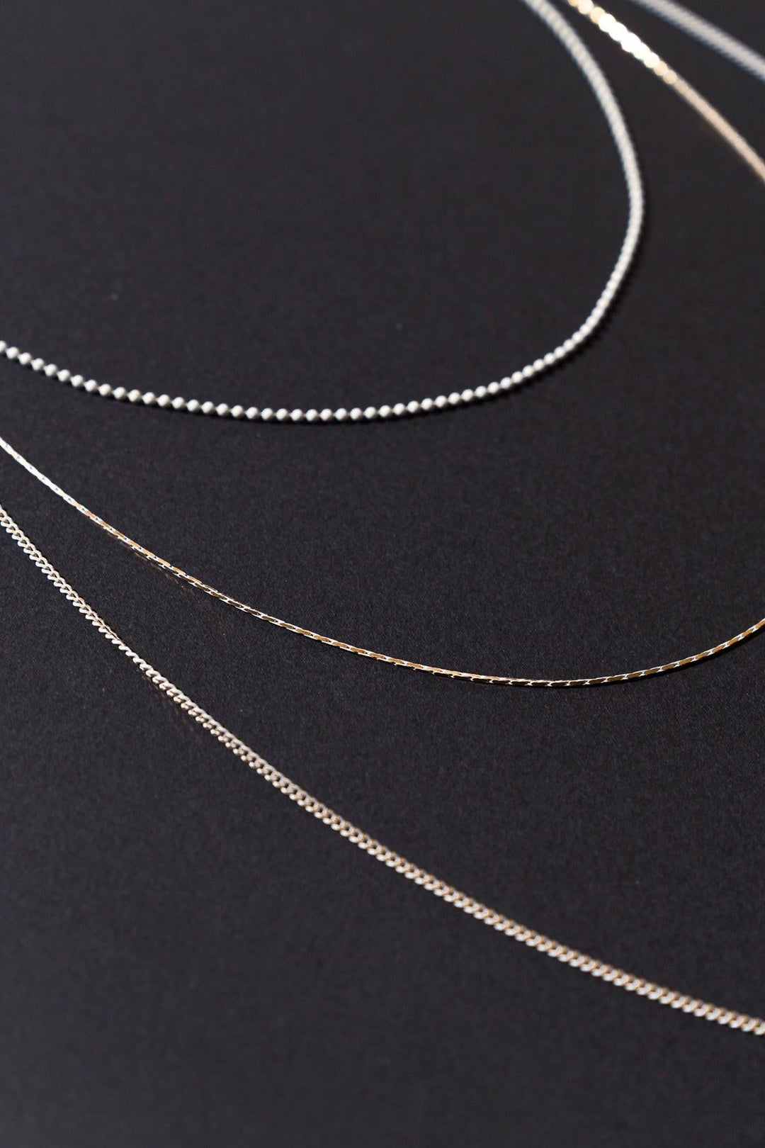 3 CHAIN LAYERD CHARM NECKLACE