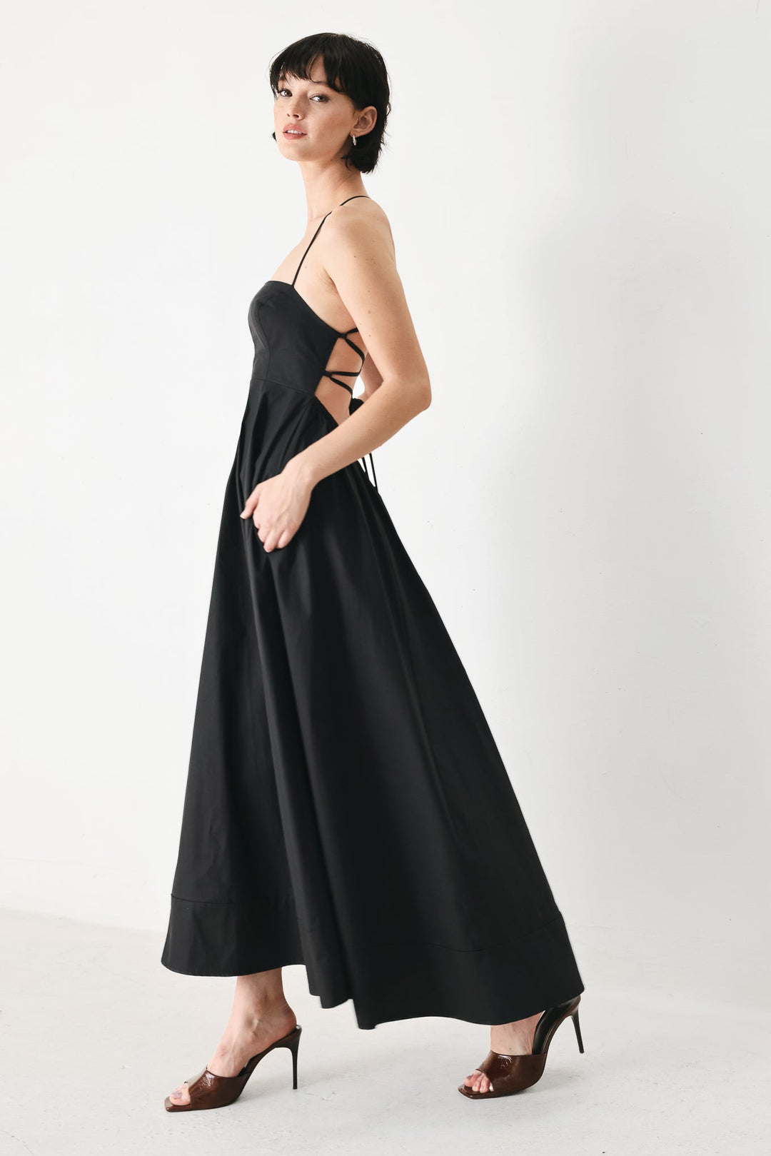 Pure Line Woven Midi Dress from KADOU Boutique