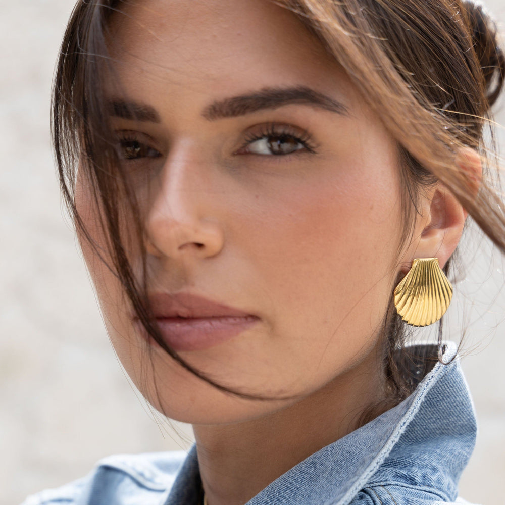 Shelly Earring from KADOU Boutique