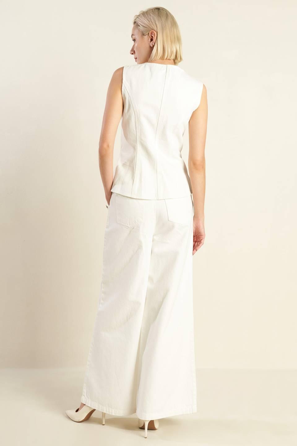 Delicate Hue Woven Vest from KADOU Boutique