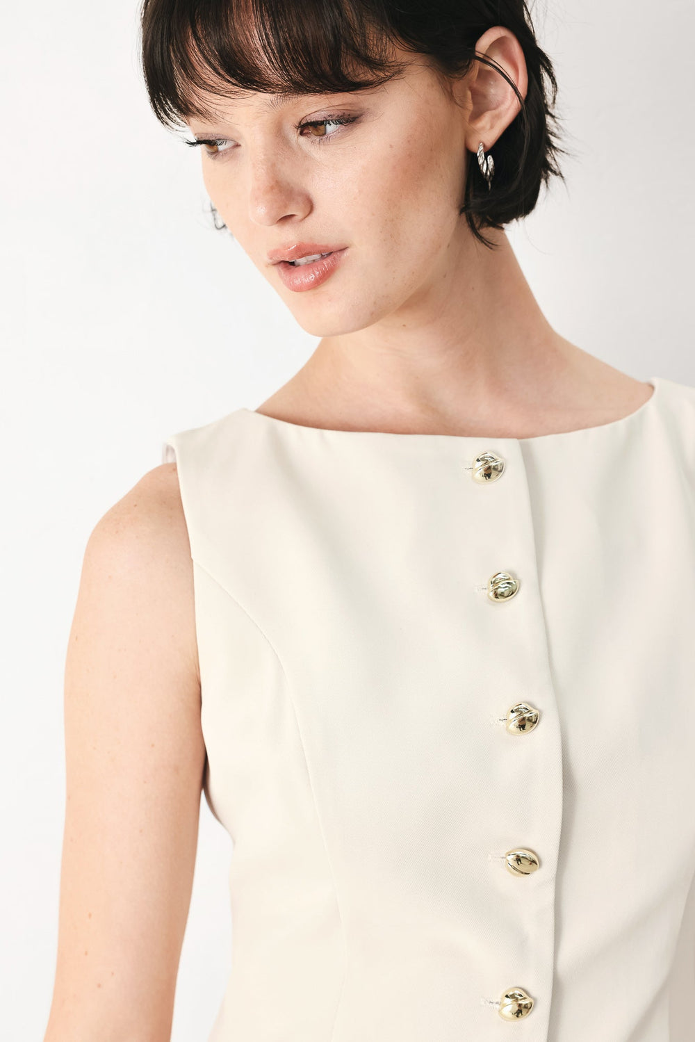 Modern Minimal Woven Vest from KADOU Boutique