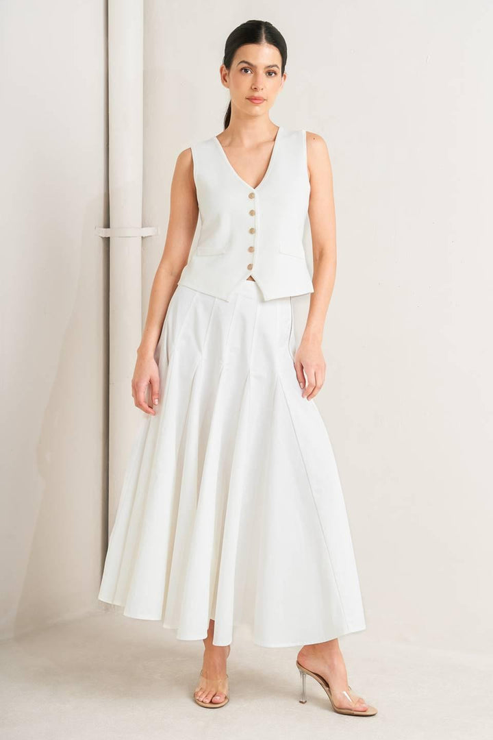 Pale Frame White Woven Circle Skirt from KADOU Boutique
