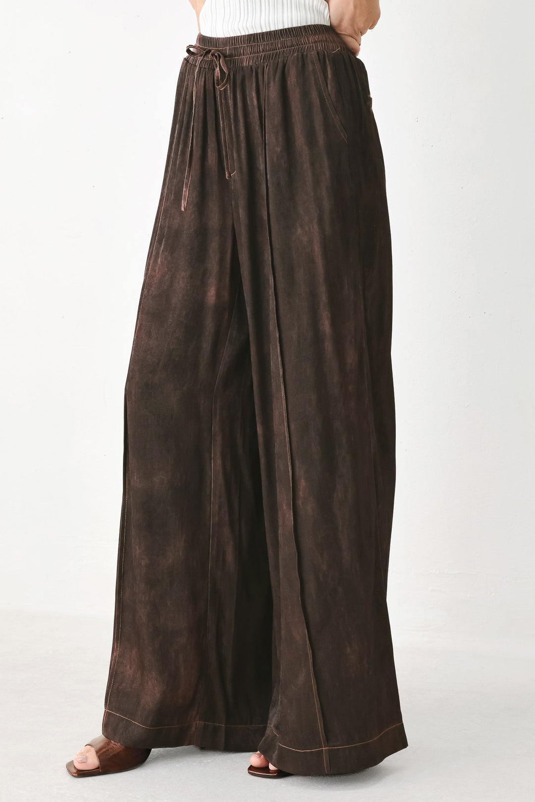 Sable Lounge Woven Pants from KADOU Boutique