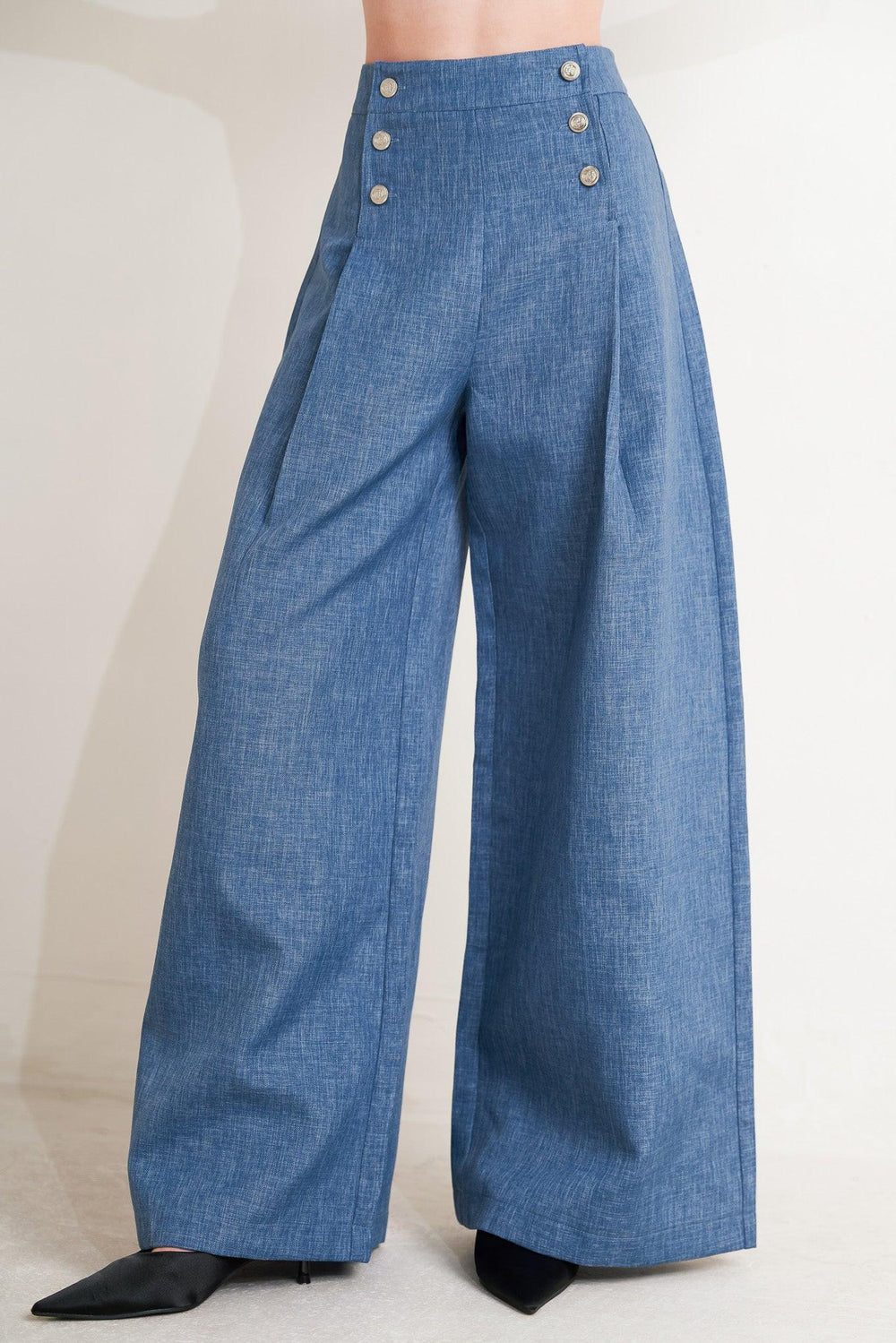 Power Move Woven Pants from KADOU Boutique