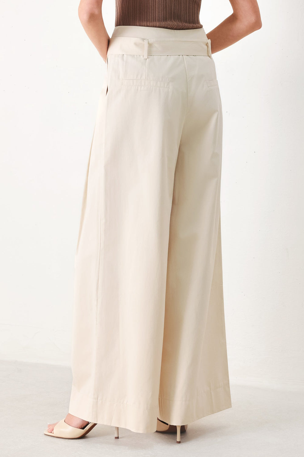 Vela Wide Woven Pants from KADOU Boutique