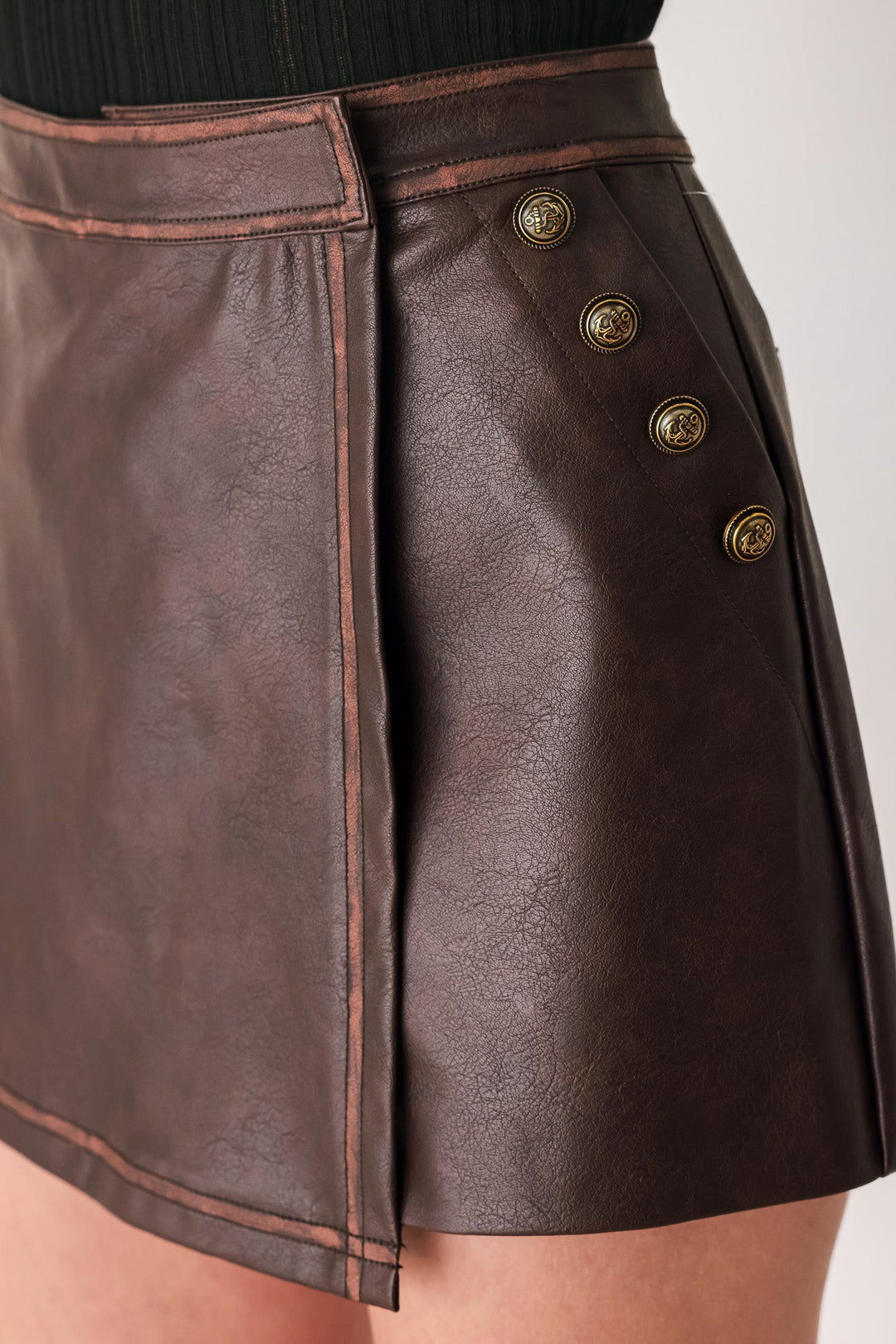 SADDLE STREET BROWN FAUX LEATHER WRAP SKORT
