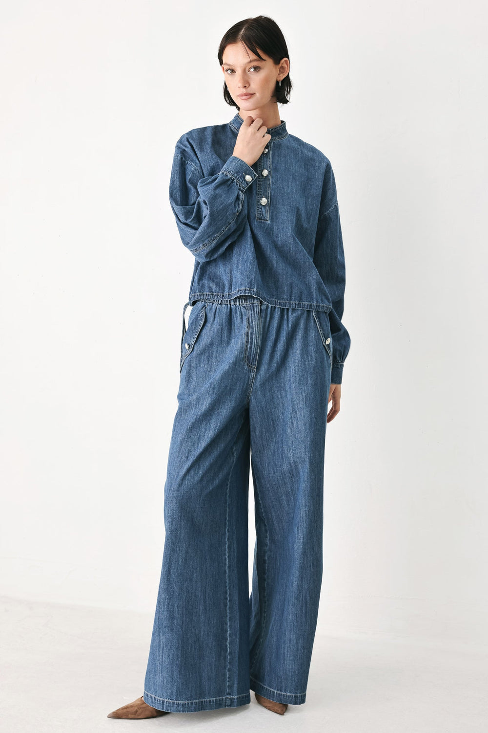 Indigo Comfort Line Denim Pants from KADOU Boutique