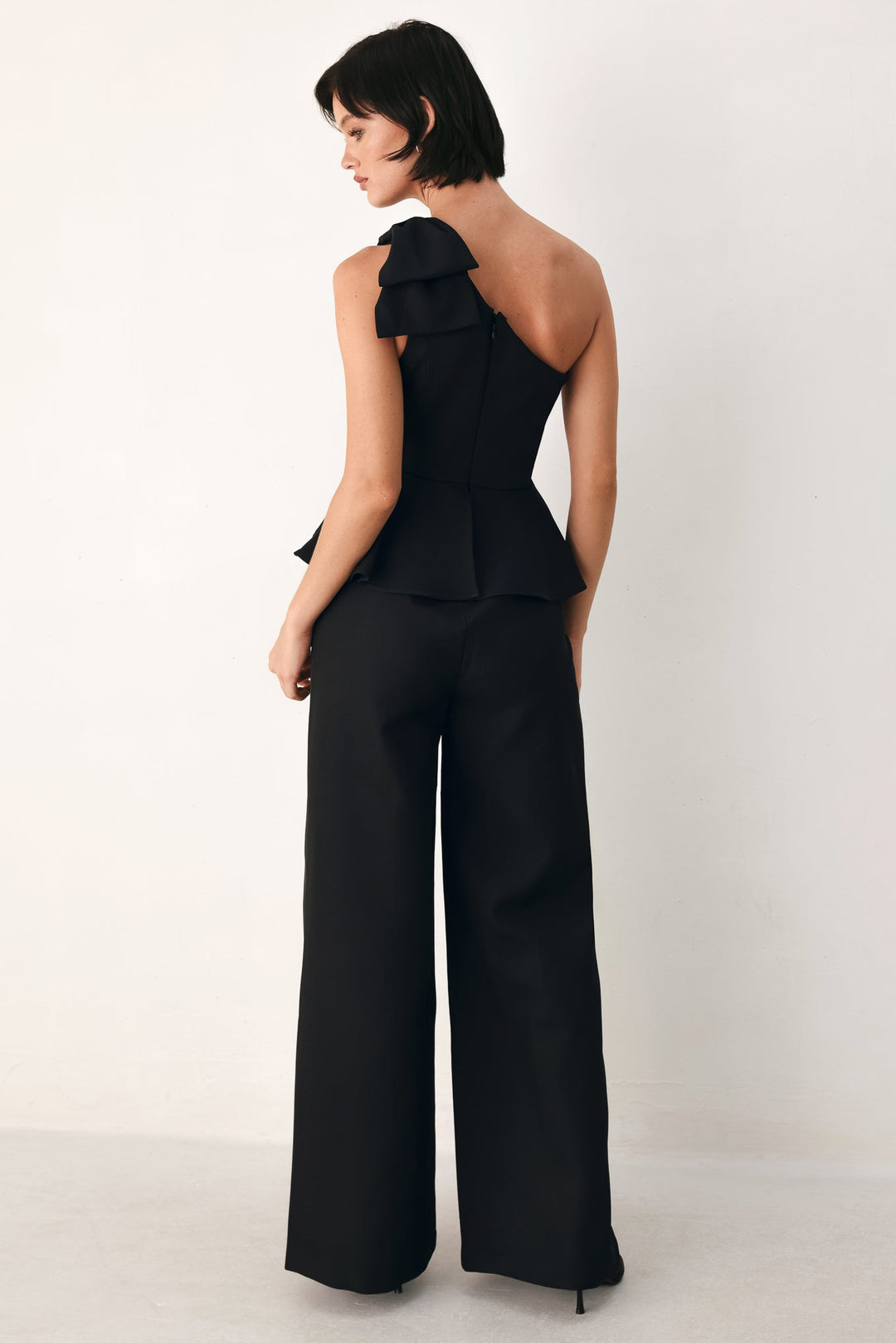 ALL EYES ON YOU BOW WIDE LEG JUMPSUIT