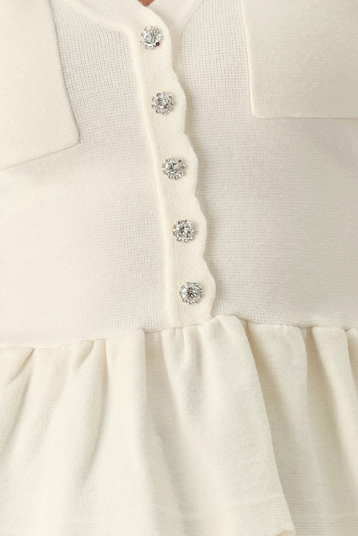 FROSTED CREAM POCKET-DETAIL SWEATER TOP