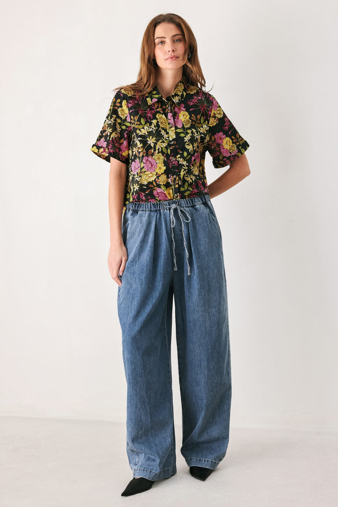 LOVE YOU MORE WOVEN TOP