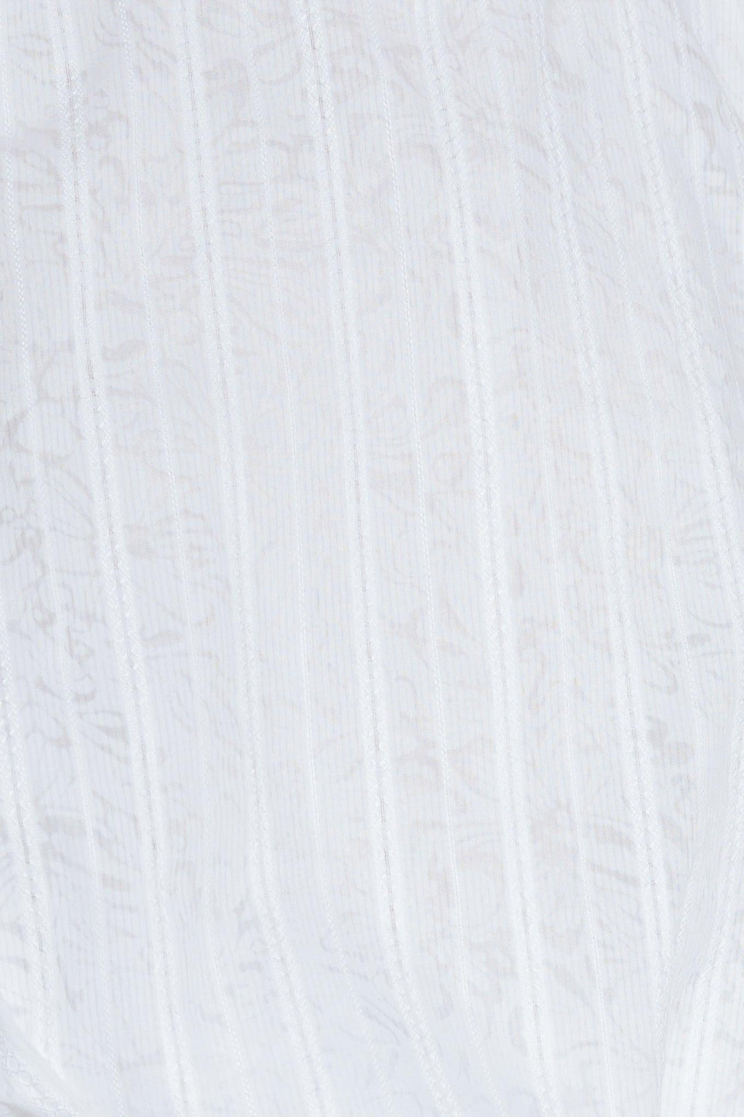 TIMELESS WITH EDGE WOVEN LACE TOP