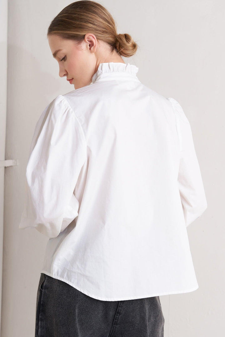 MILK CLOUD WOVEN TOP