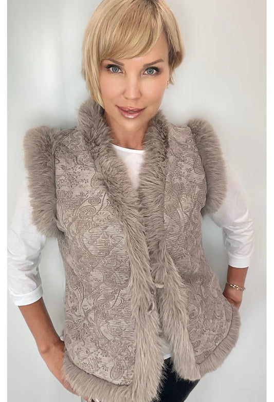 Quilted Vest With Fur