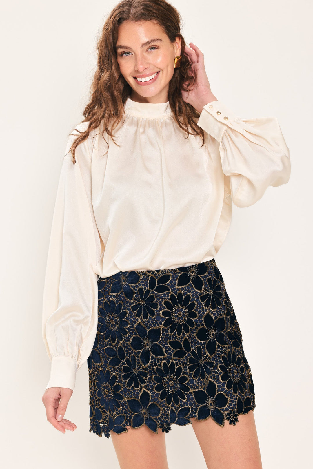 NAVY ROMANCE VELVET LACE MINI SKIRT