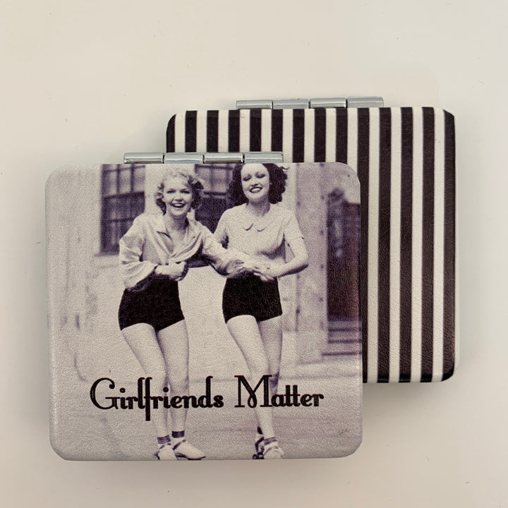 Pocket Folding Compact Mirror With Vintage Image