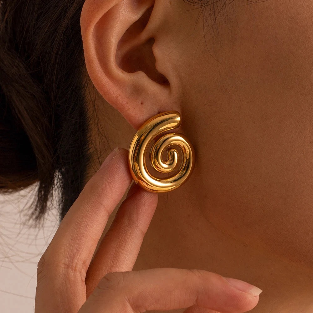 Marcelle Earring from KADOU Boutique
