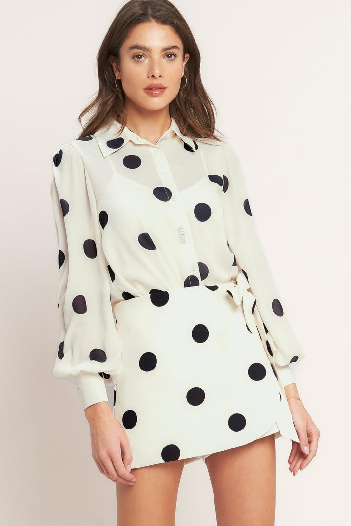 PLAYFUL CONFIDENCE WOVEN TOP