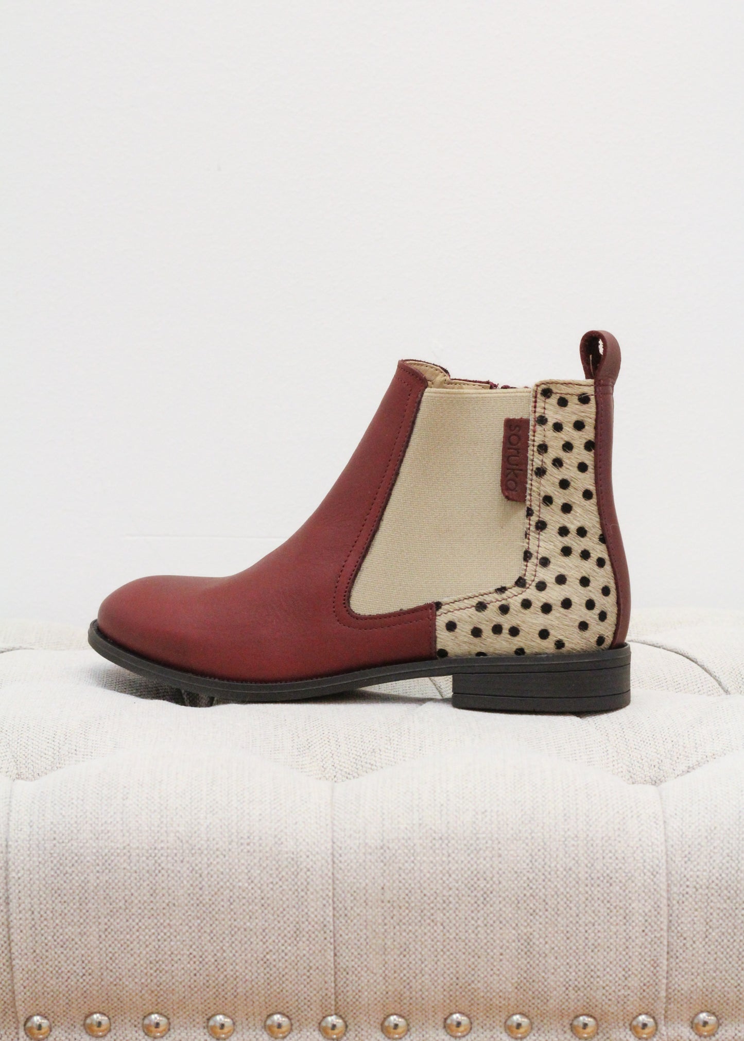 Soruka Vesta Ankle Boots in Burnt Maroon color. Sustainable and comfortable from Soruka Bags.