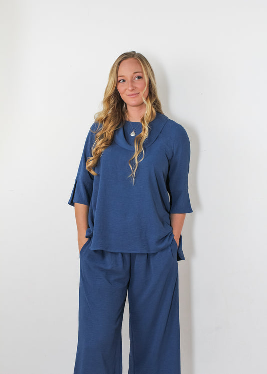 The Sydney Tunic in blue color. Shop online or in store.