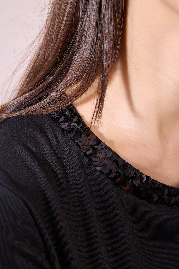 Sequin Collar Short Sleeve Top