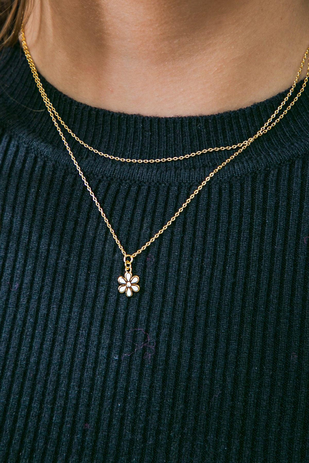 Hey Harper Daisy Necklace from KADOU Boutique