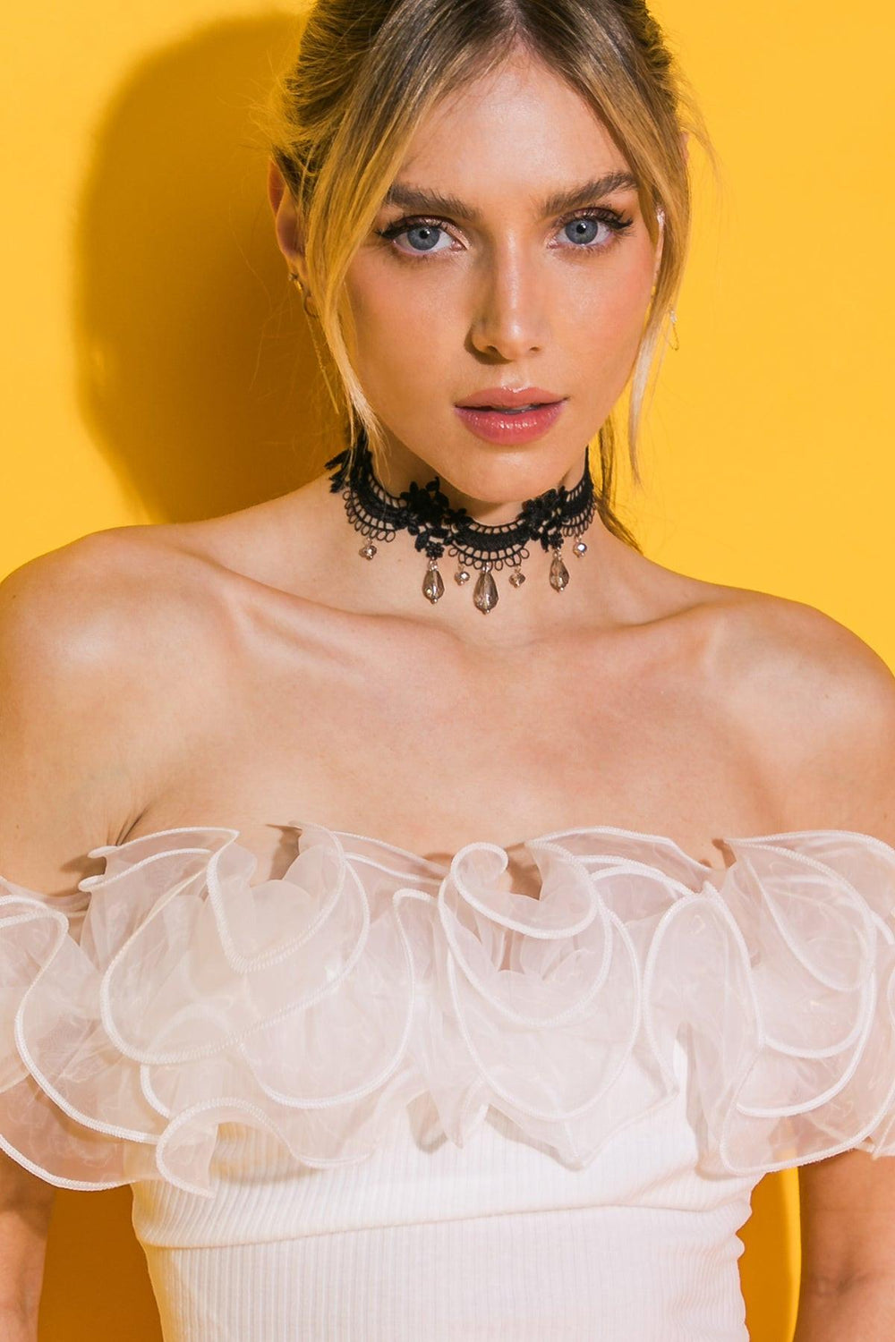 Sexy Lace Pearl Choker Necklace from KADOU Boutique