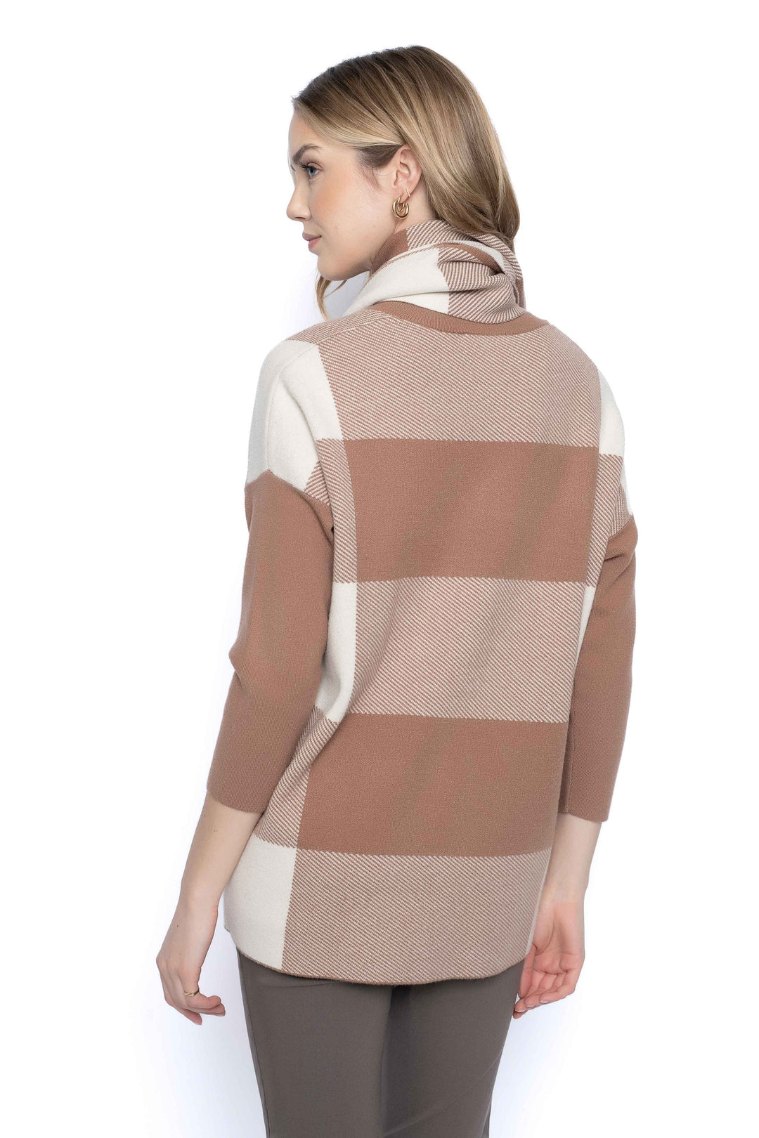 V-Neck Plaid Sweater with Scarf