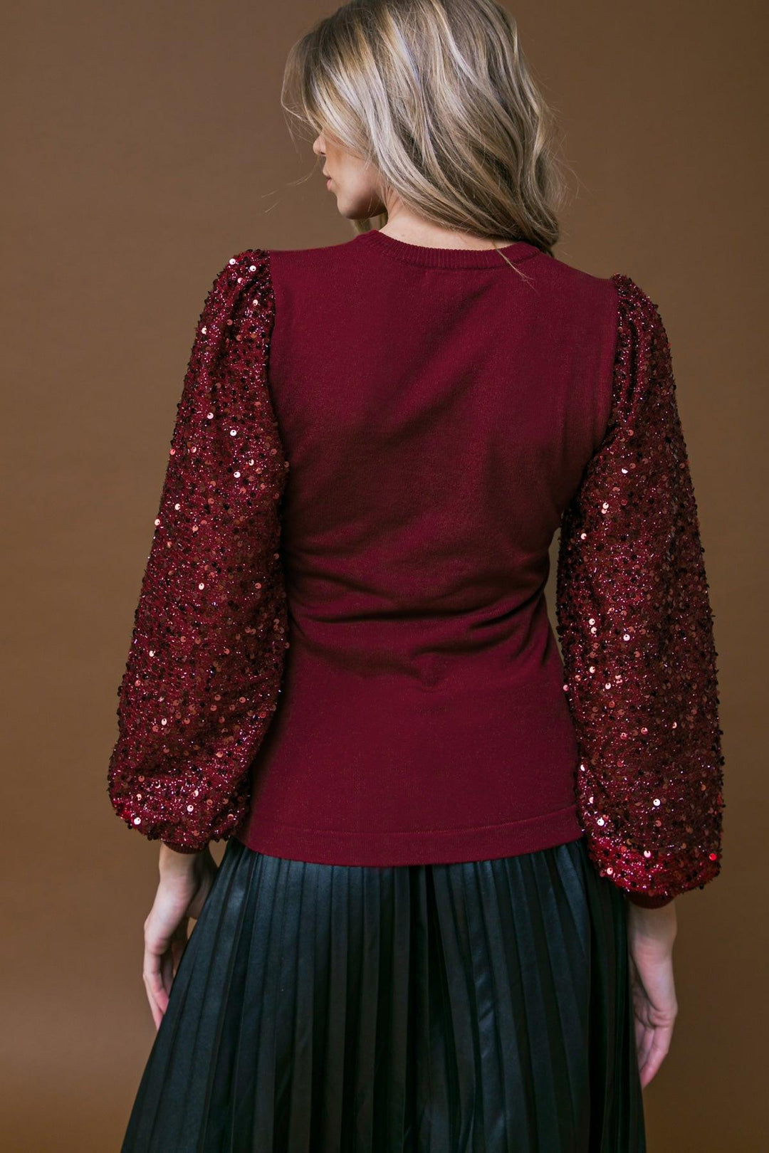 FEELING THE FUN SWEATER TOP