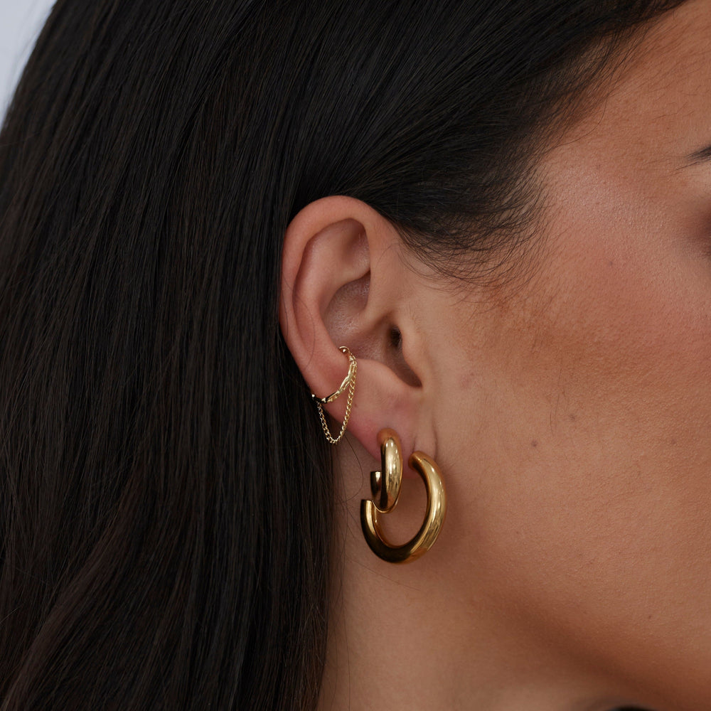 Classic Hoop Set from KADOU Boutique