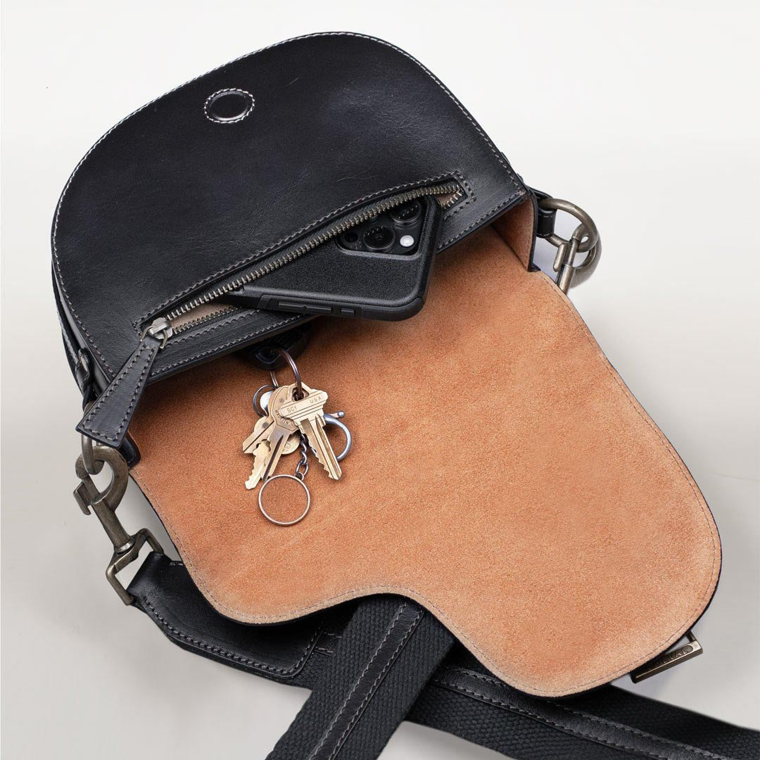 Signature Saddle Bag - Luxury Leather Handbag in Black