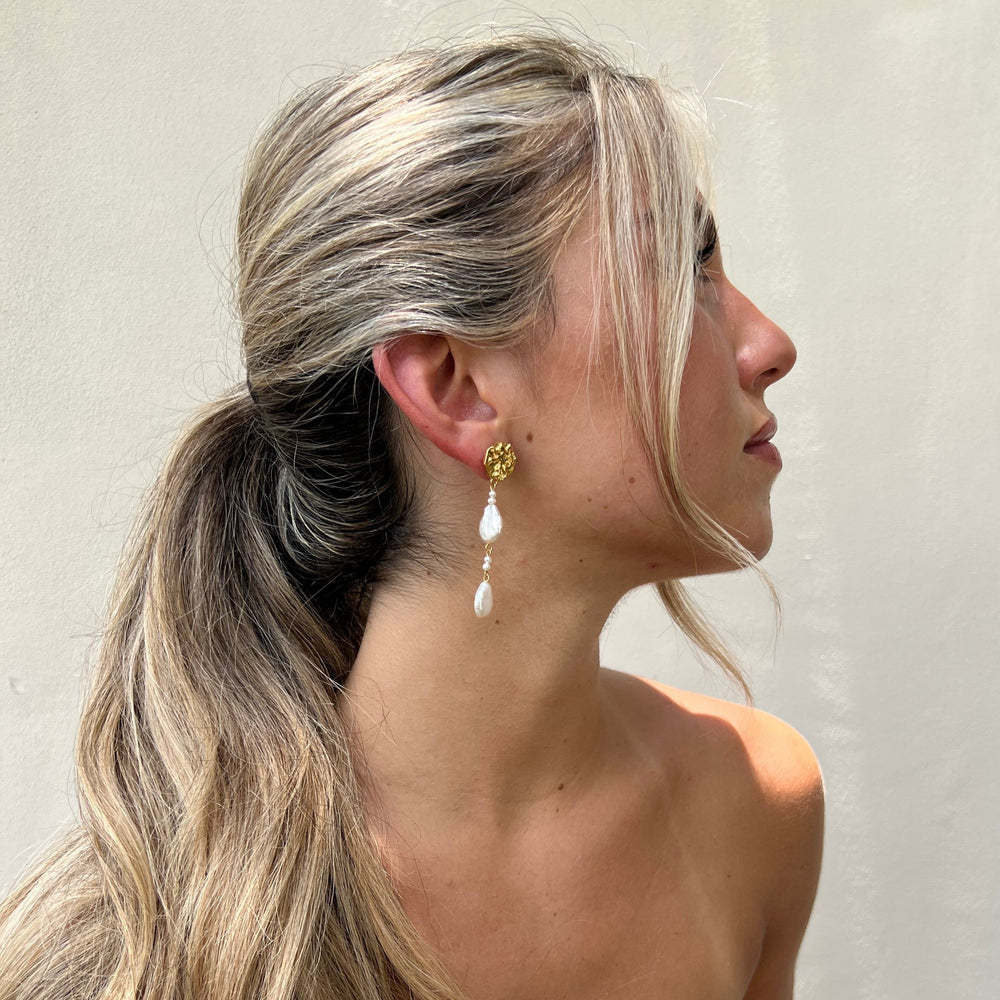 Evelyn Pearl Drop Earring from KADOU Boutique