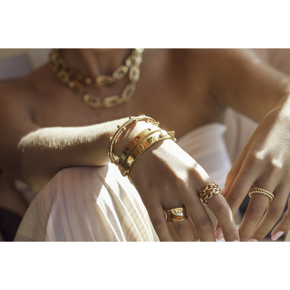 Kaye Link Ring from KADOU Boutique