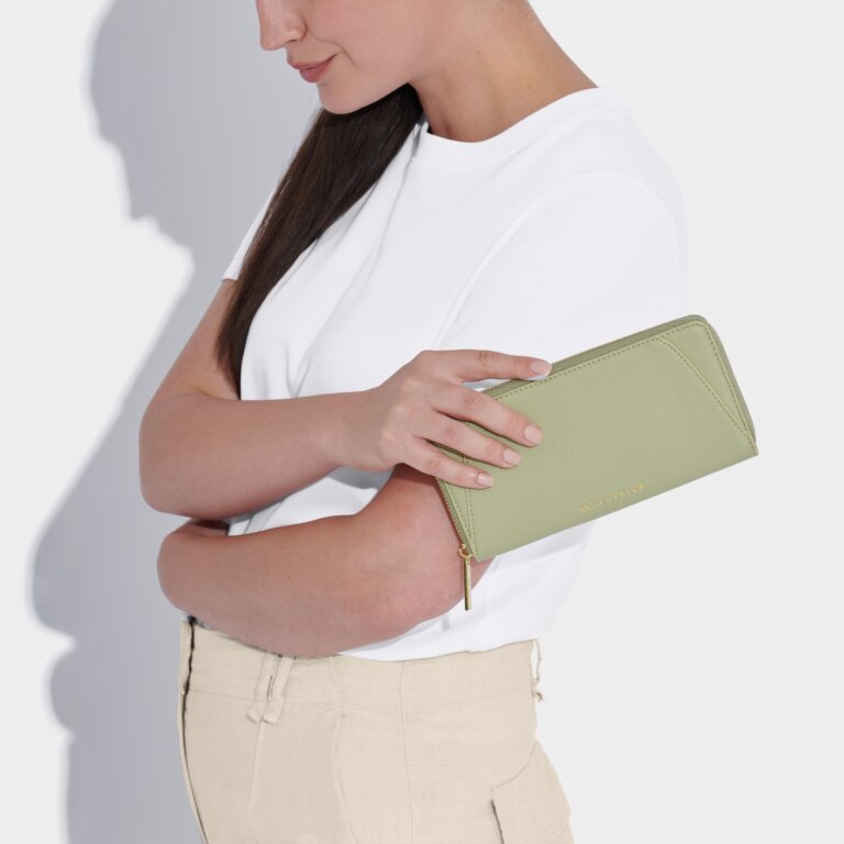 Hana Wallet from KADOU Boutique
