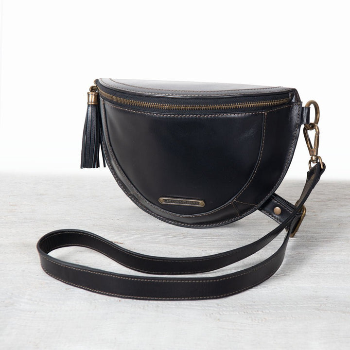Sonoma Sling Bag in Black