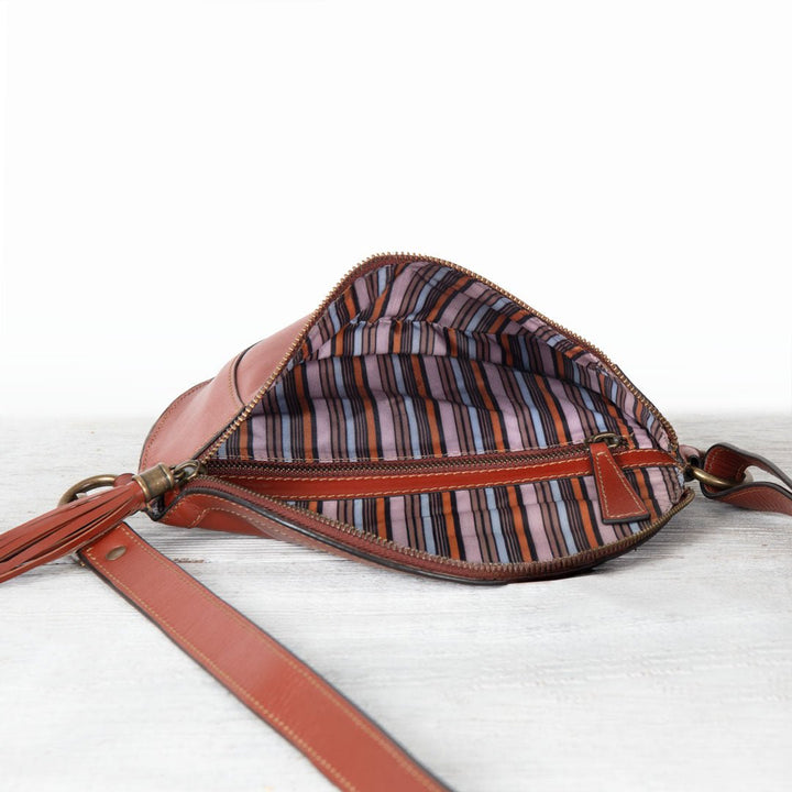 Sonoma Sling Bag in Cognac