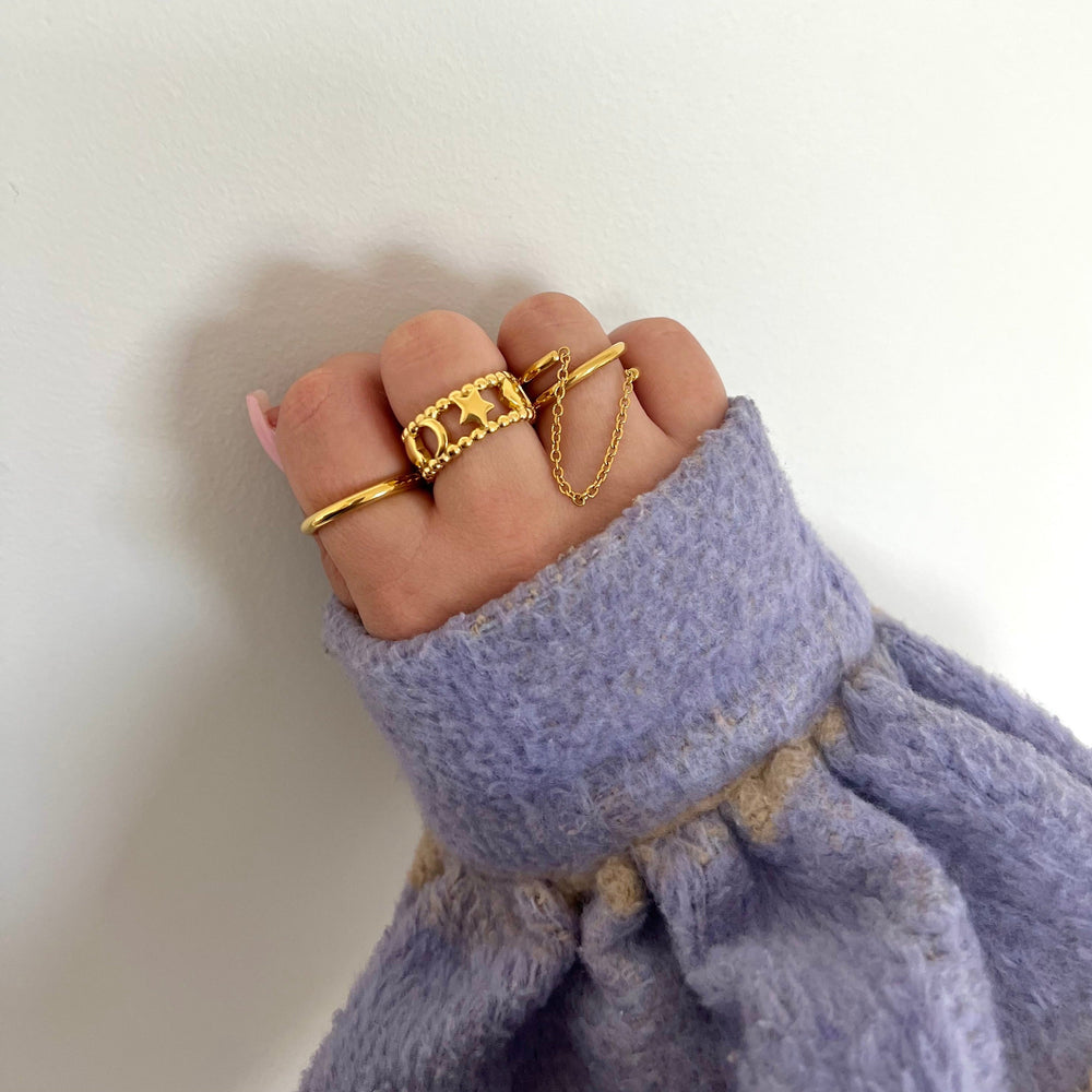 Venus Ring from KADOU Boutique