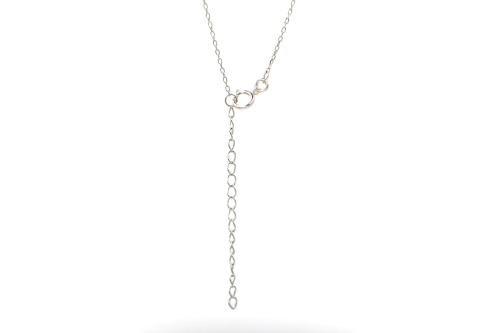 Mama Necklace Silver from KADOU Boutique