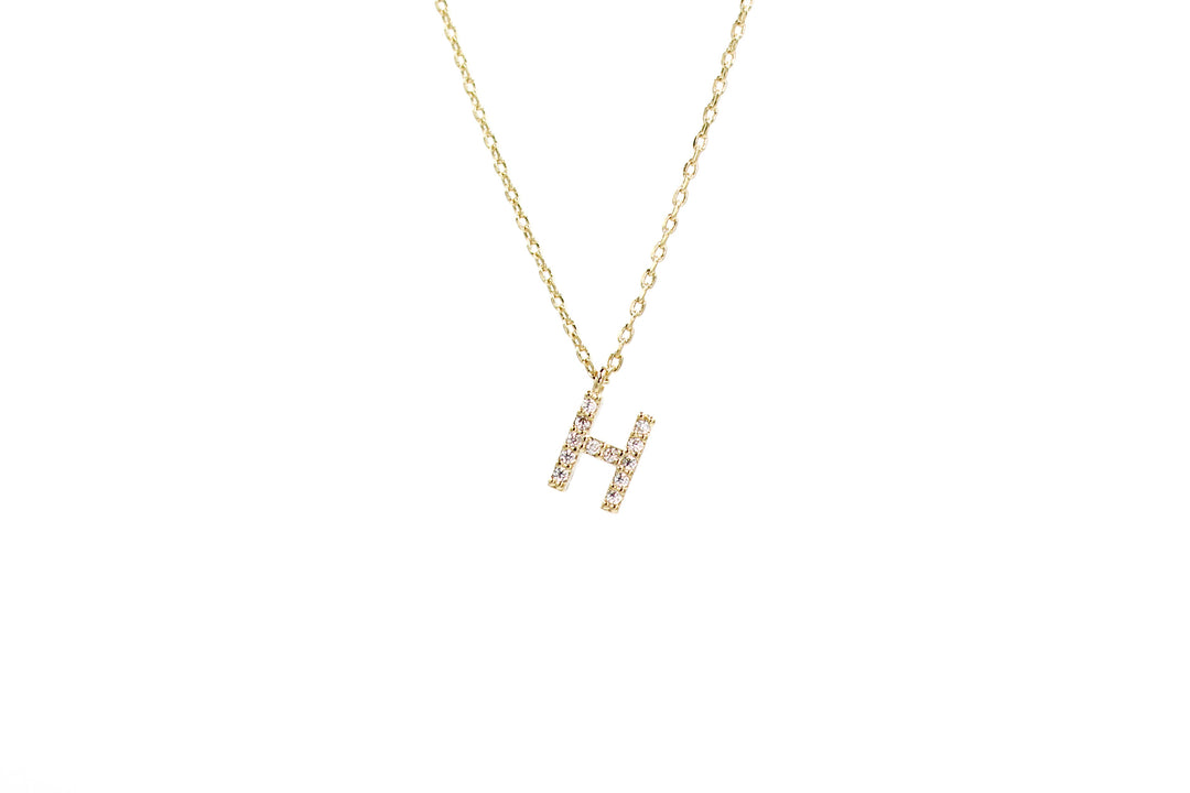 Initial necklace with Cubic Zirconia. Letter H.