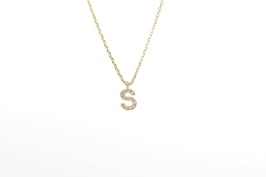 Pendant letter S necklace from Kadou Boutique.