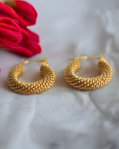 18K Gold hoop earrings